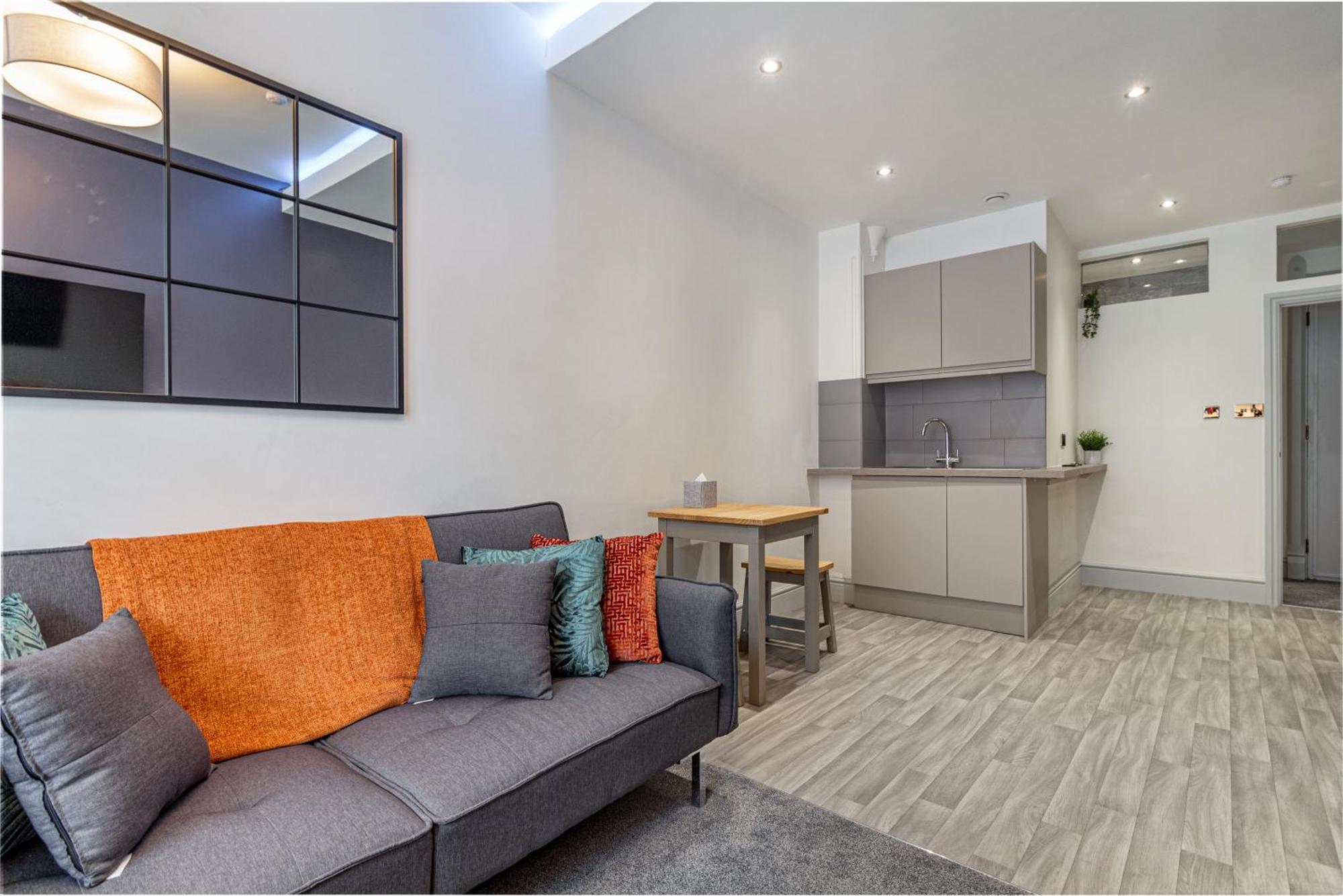 Whiskawaystays - Foregate Street - 2